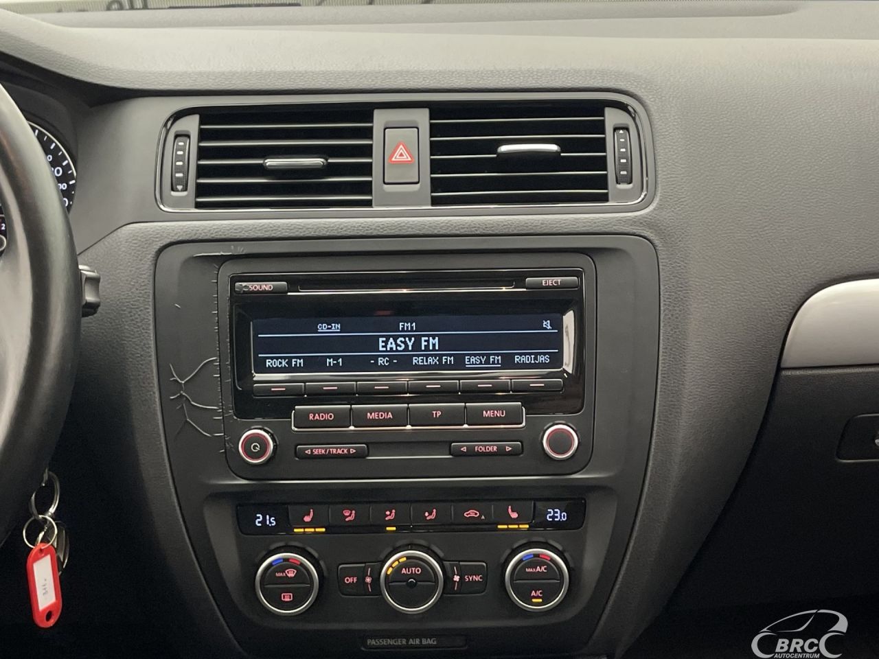 Volkswagen Jetta | 13