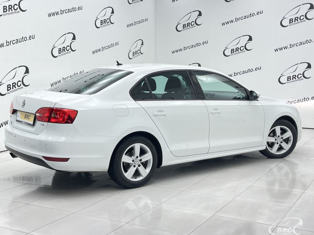 Volkswagen Jetta | 1