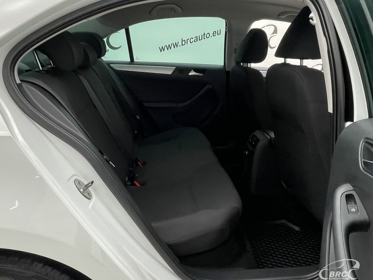 Volkswagen Jetta | 8