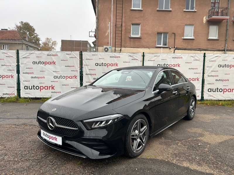 Mercedes-Benz A180