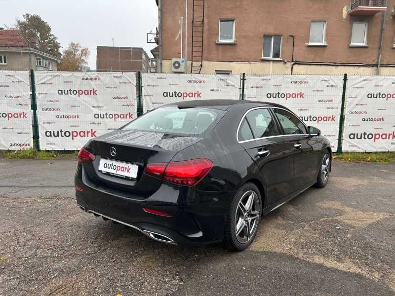 Mercedes-Benz A180 | 4