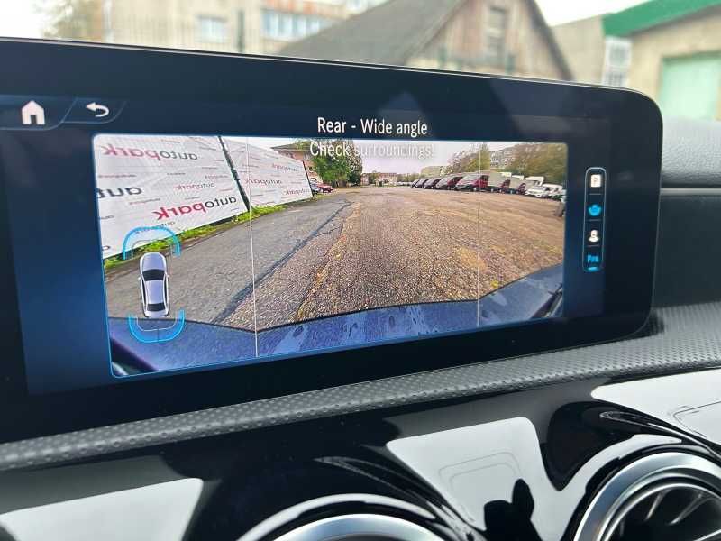 Mercedes-Benz A180 | 13