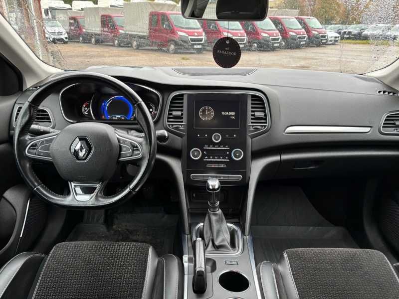Renault Megane | 7