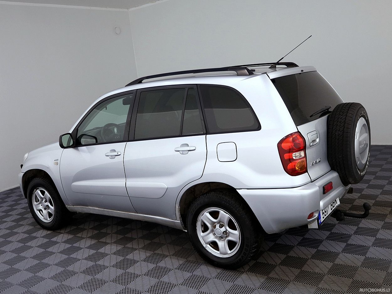 Toyota RAV4 | 3