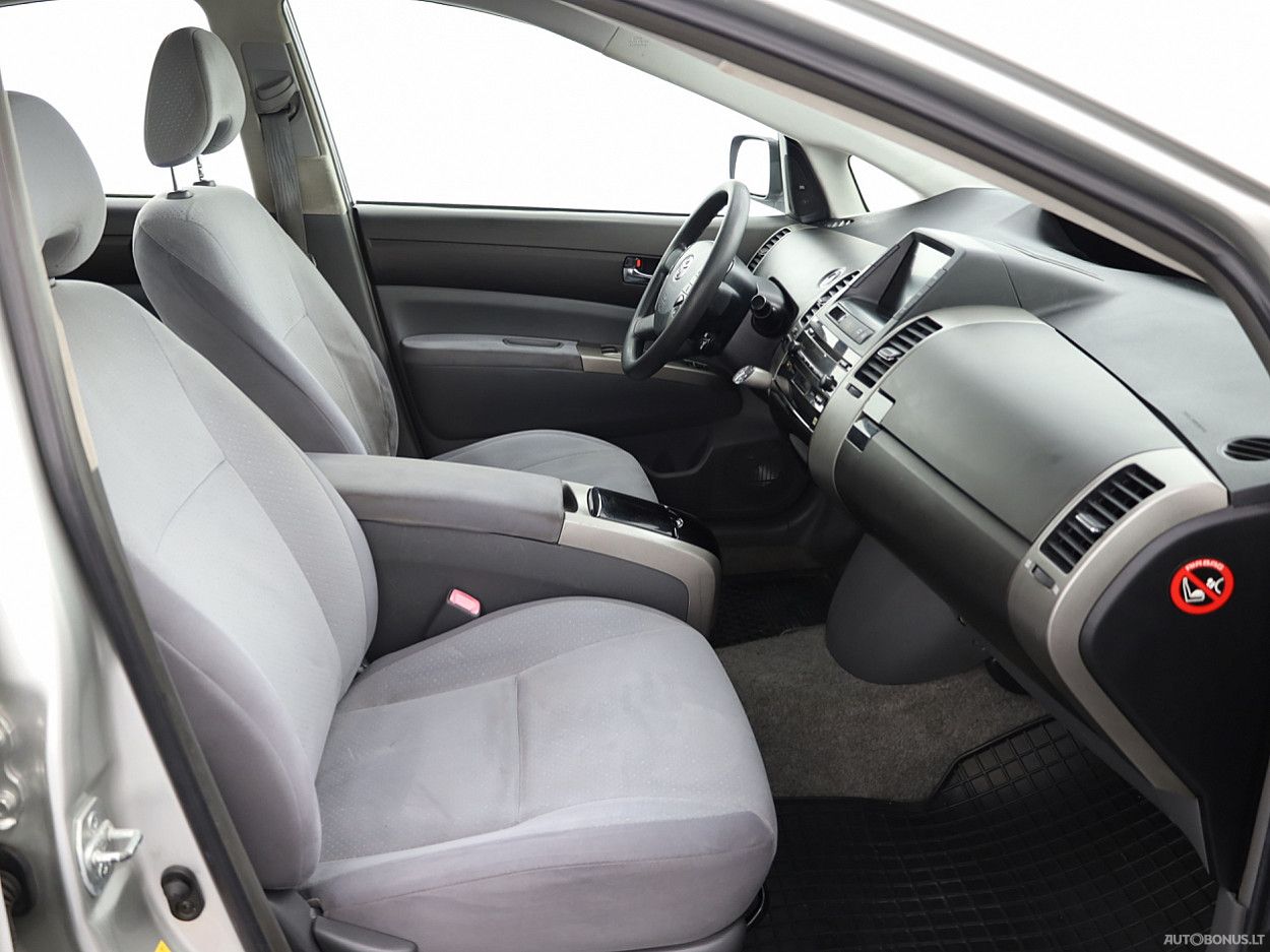 Toyota Prius | 5
