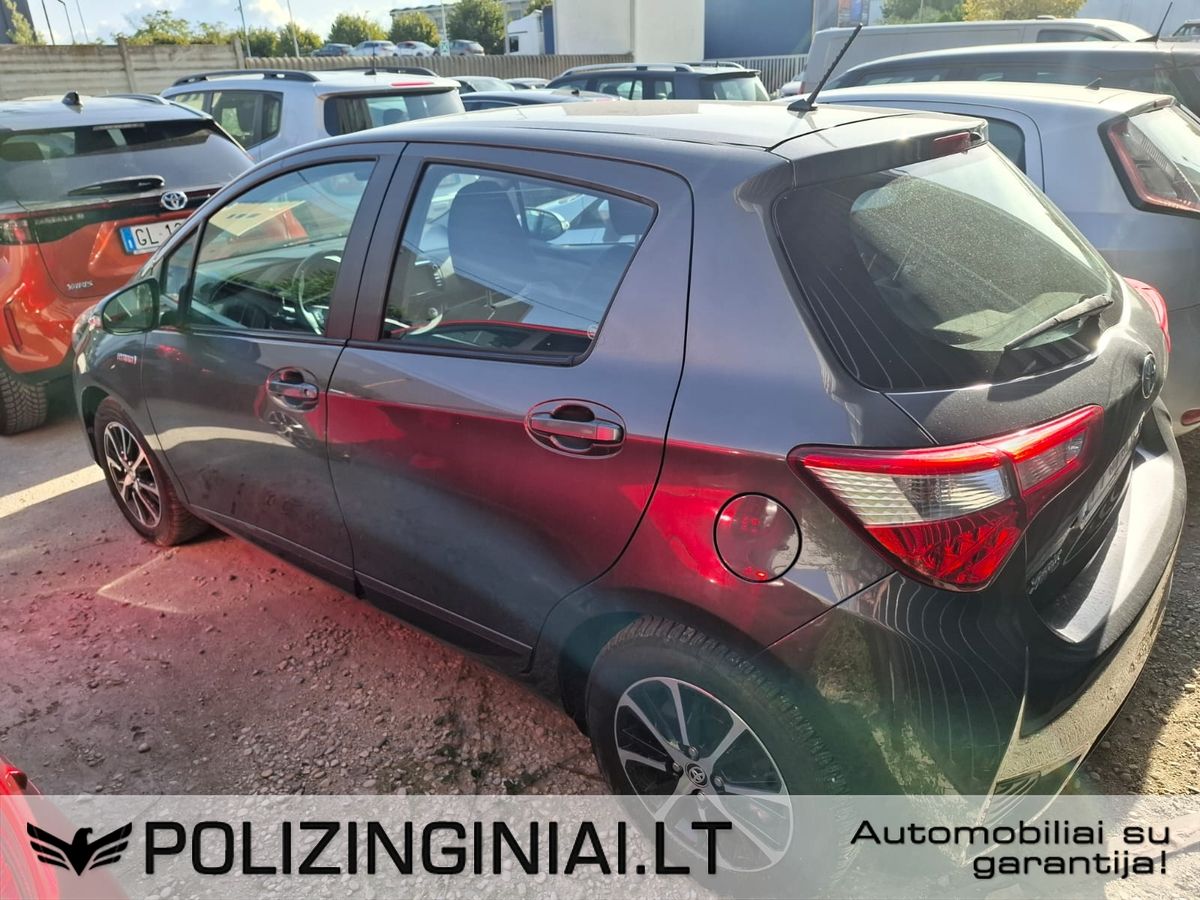 Toyota Yaris | 3