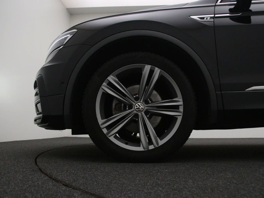 Volkswagen Tiguan | 27