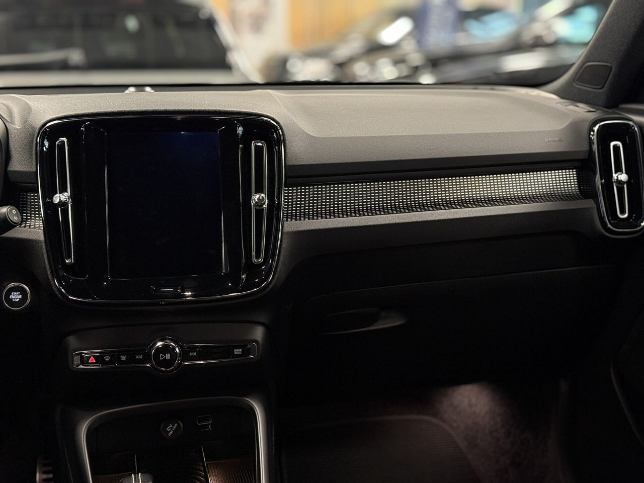 Volvo XC40 | 30