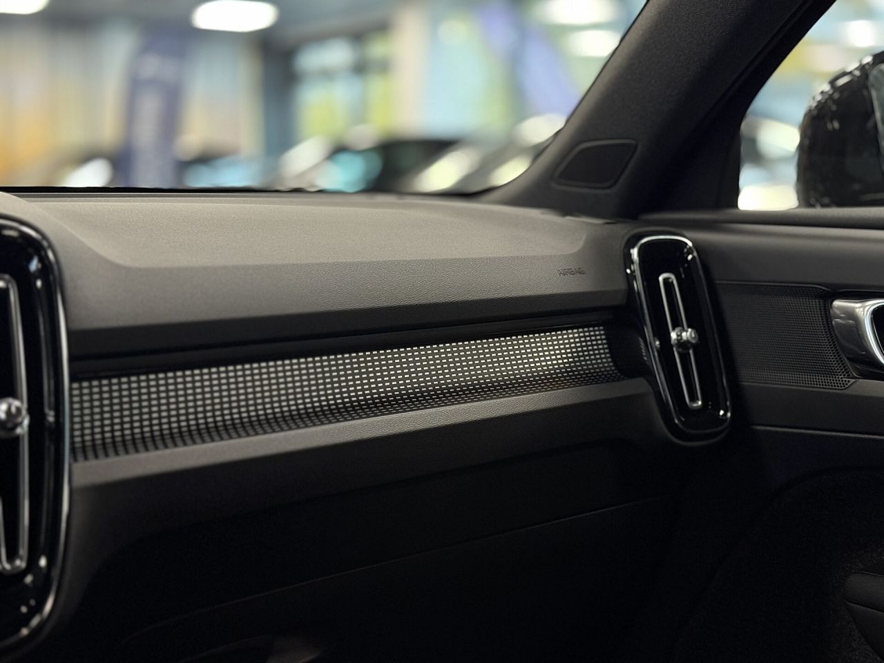 Volvo XC40 | 33