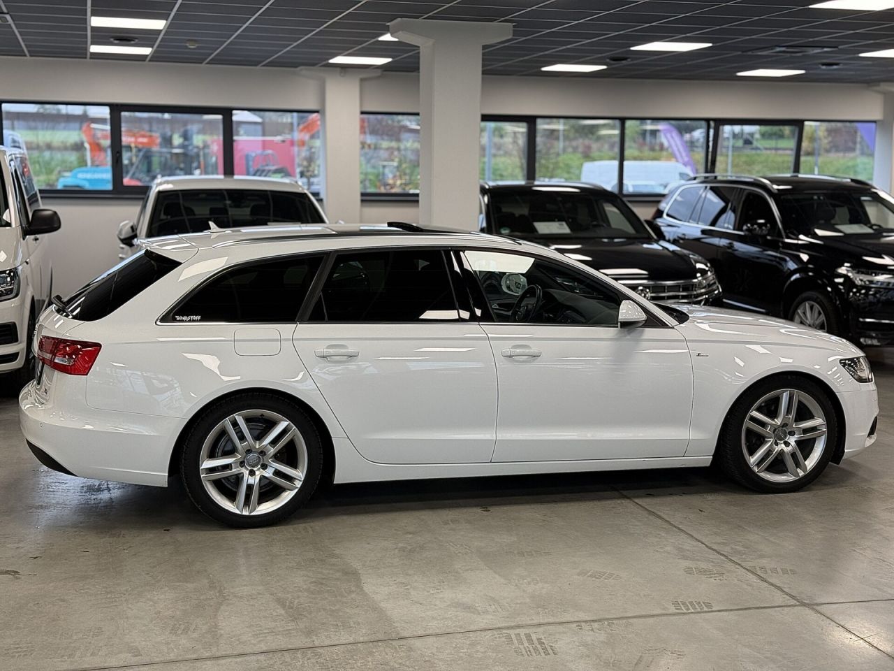 Audi A6 | 3