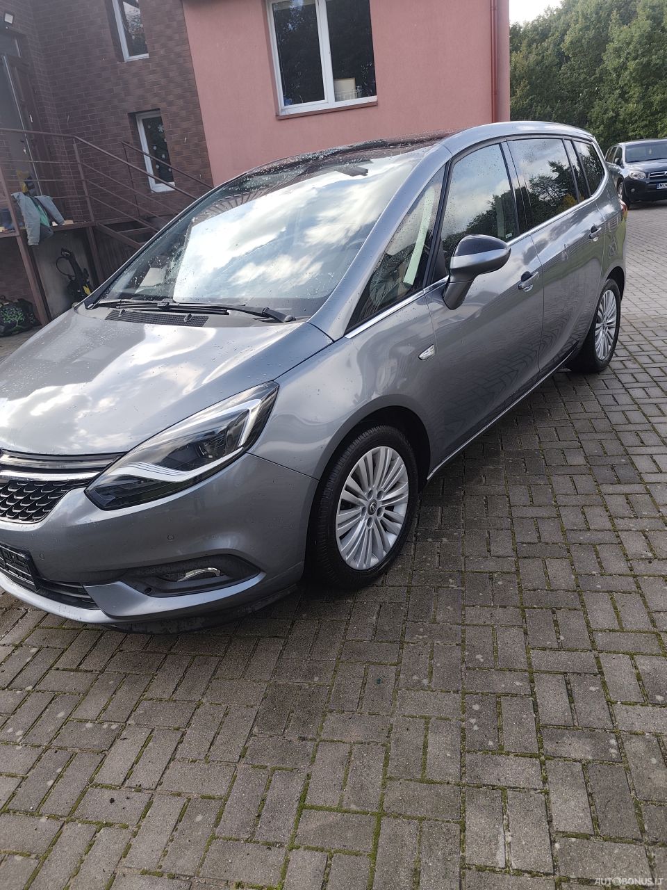 Opel Zafira tourer | 1