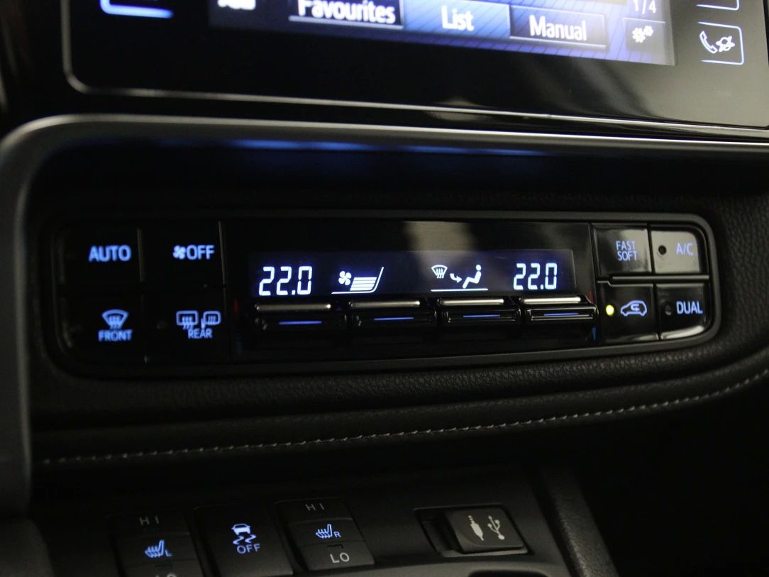 Toyota Auris | 19