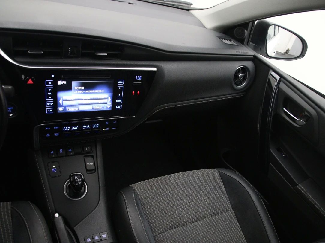 Toyota Auris | 20