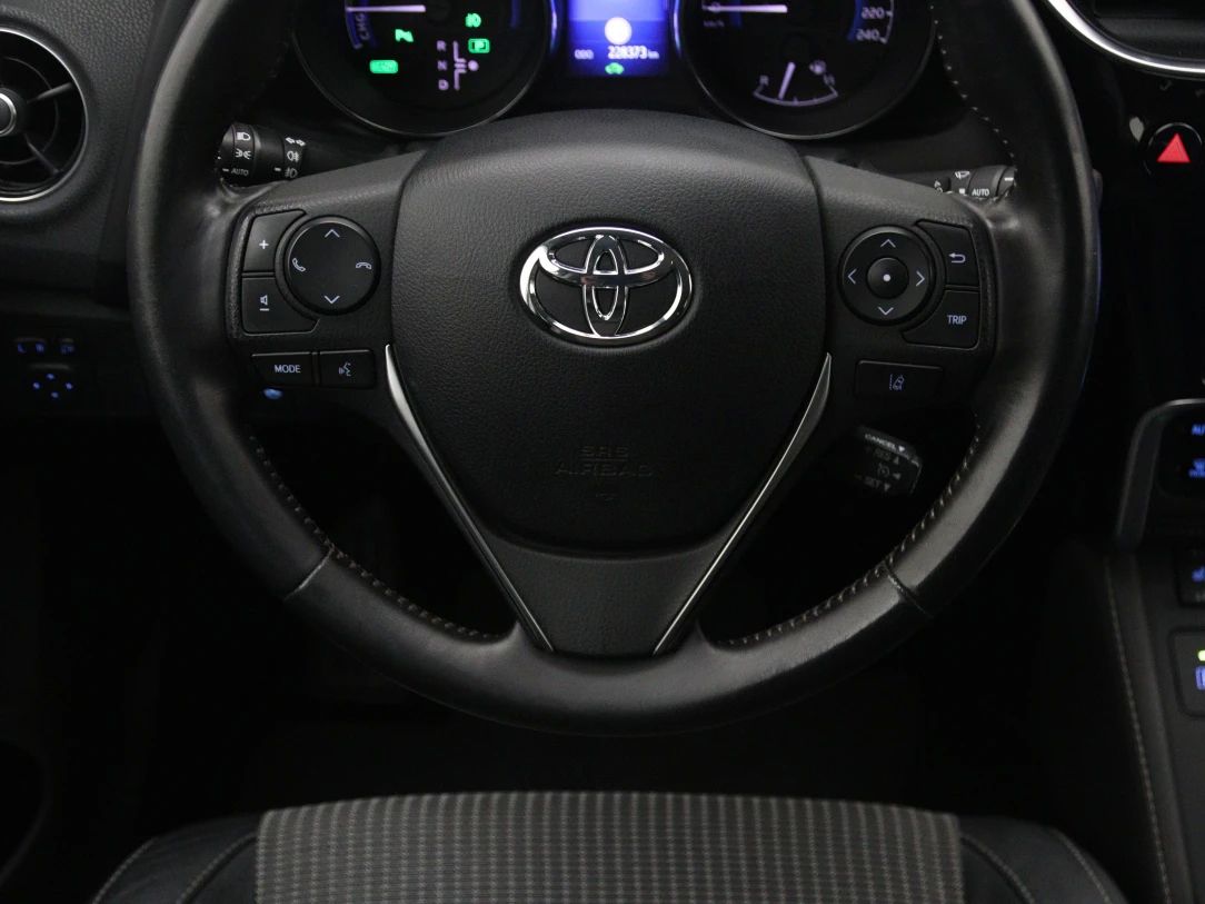 Toyota Auris | 17