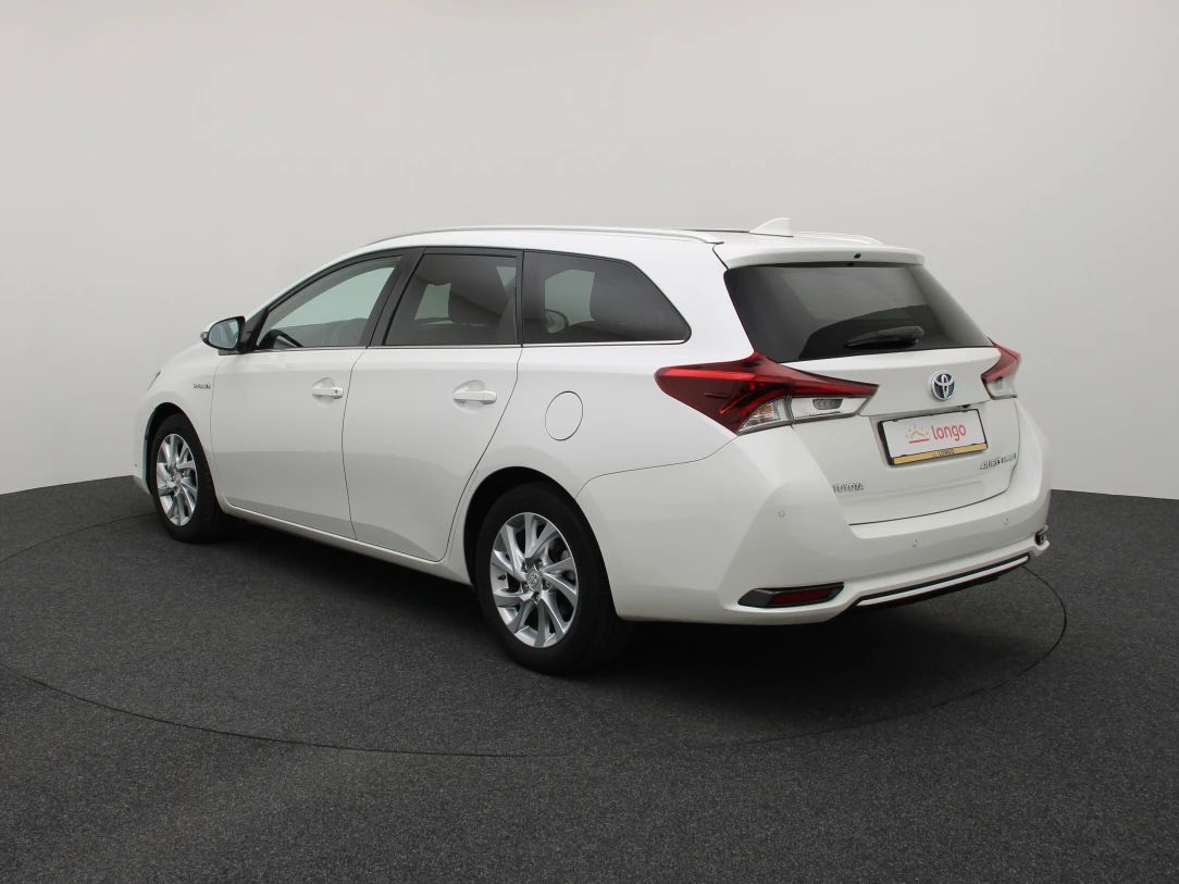 Toyota Auris | 6