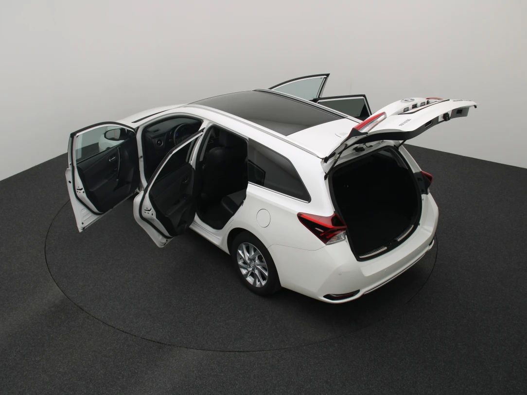 Toyota Auris | 12