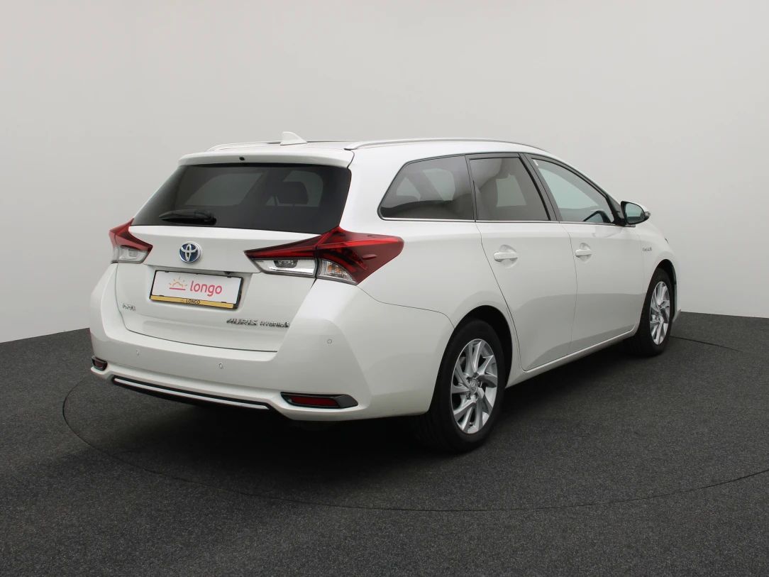 Toyota Auris | 7