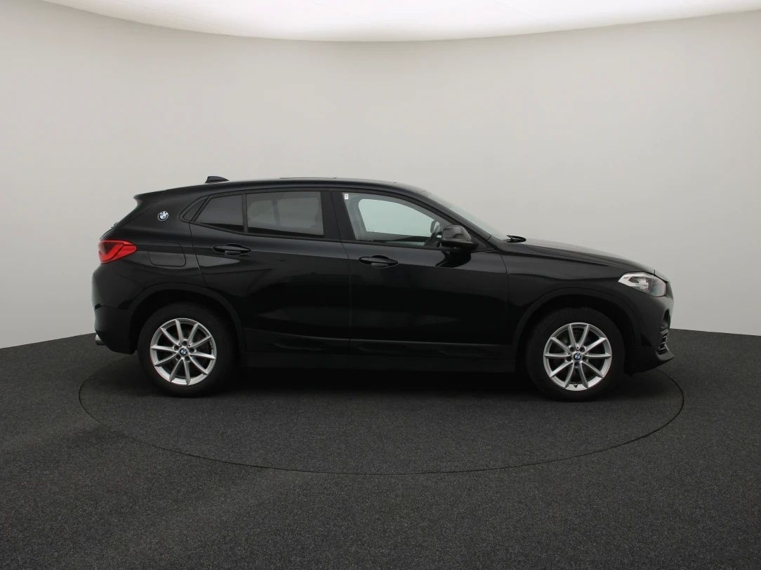 BMW X2 | 8