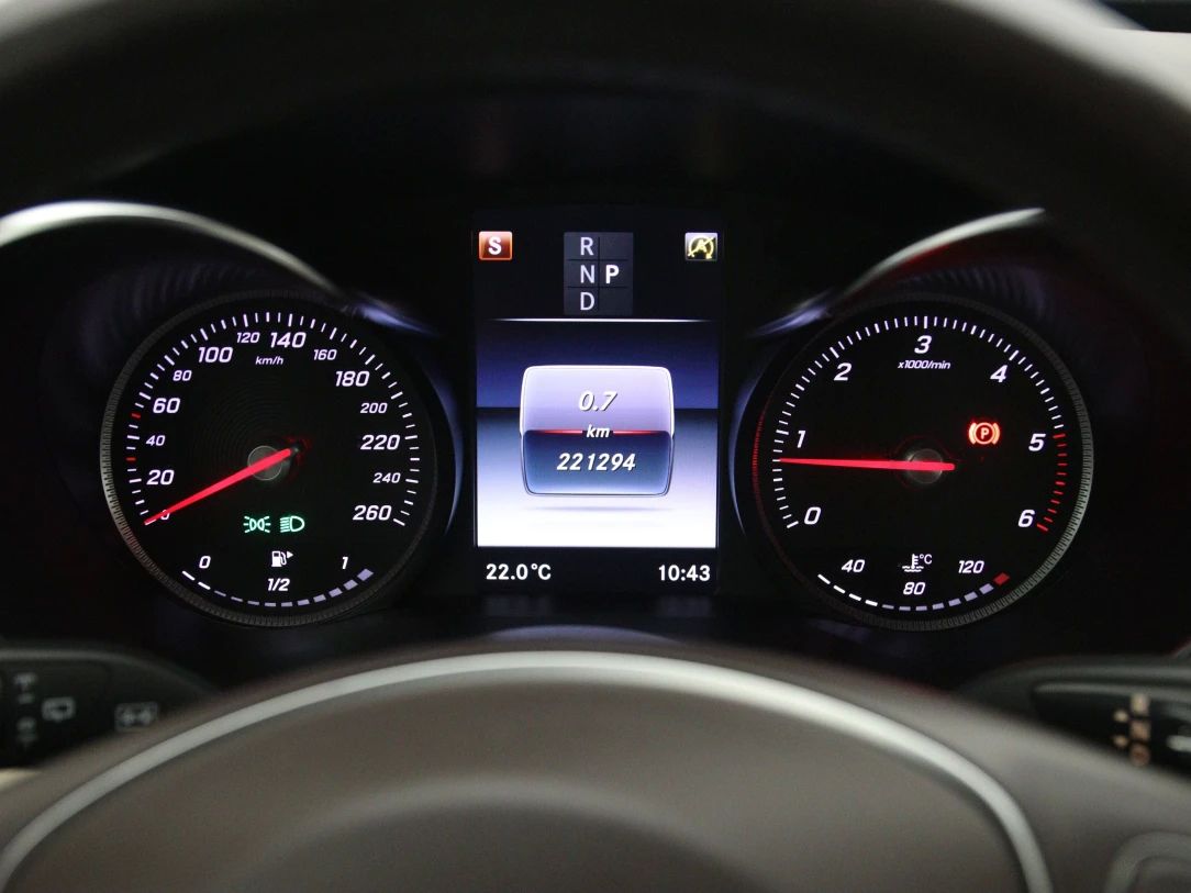 Mercedes-Benz C220 | 18