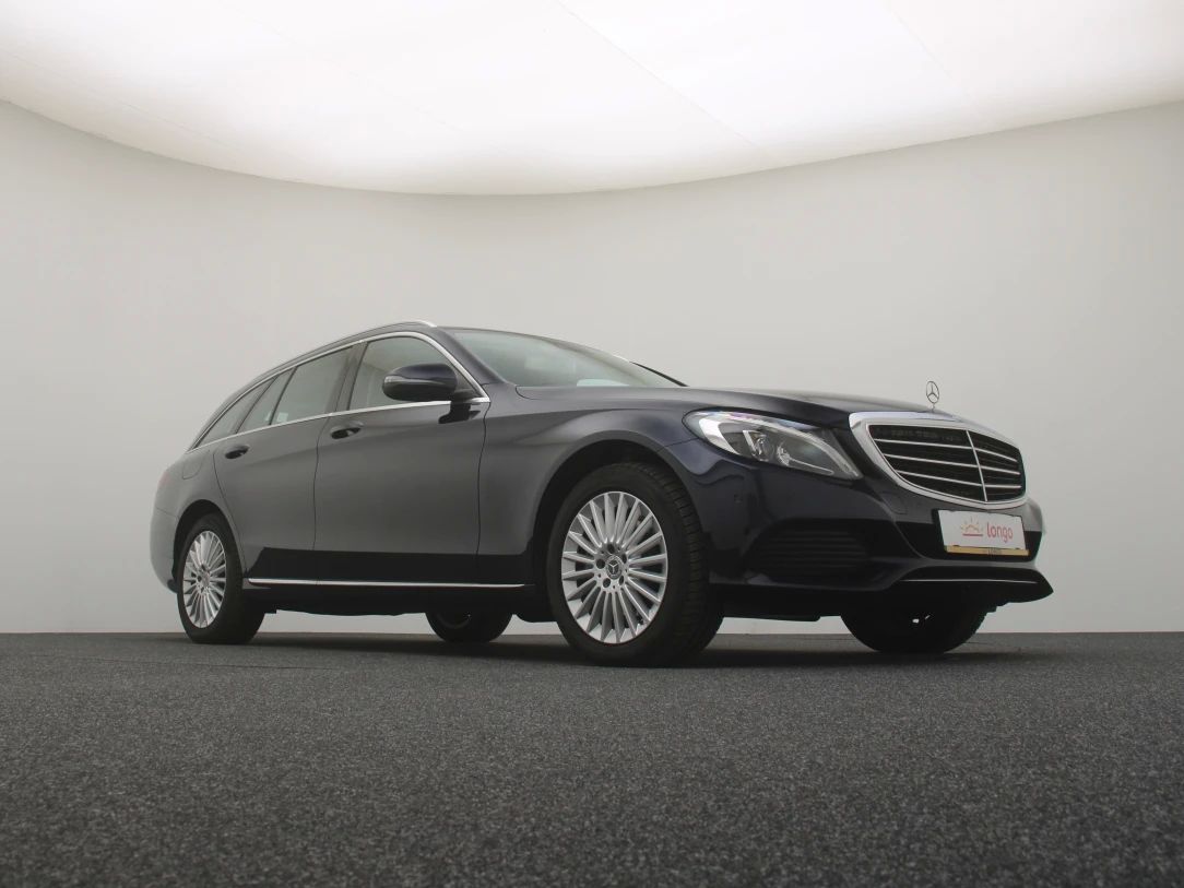 Mercedes-Benz C220 | 10