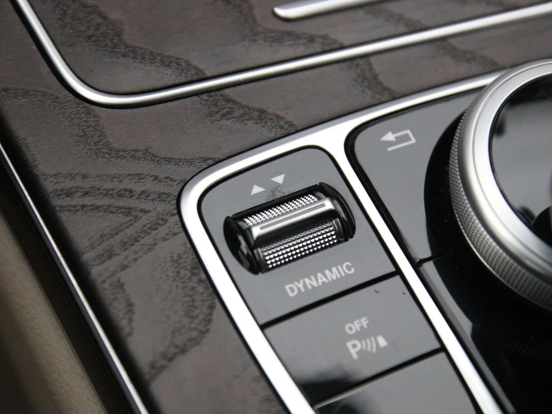Mercedes-Benz C220 | 29