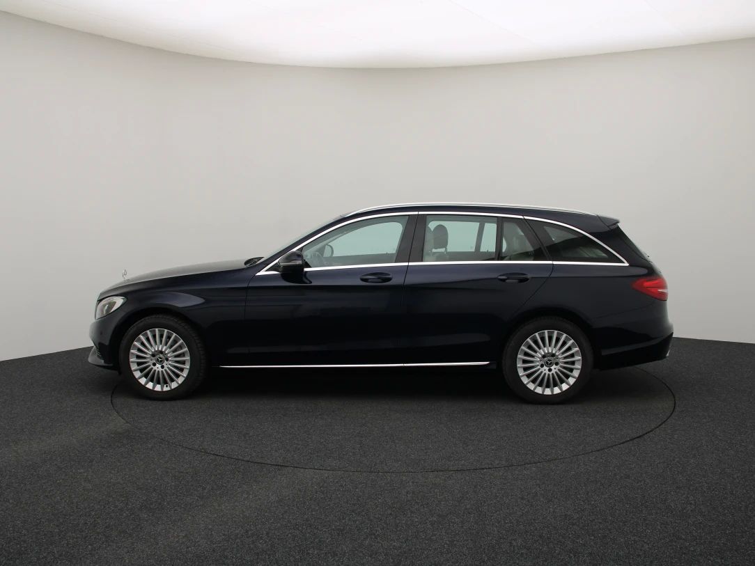 Mercedes-Benz C220 | 5