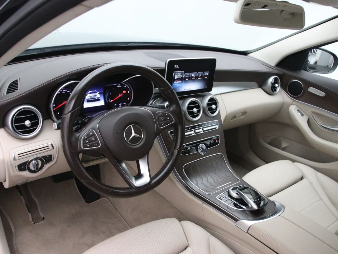 Mercedes-Benz C220 | 15