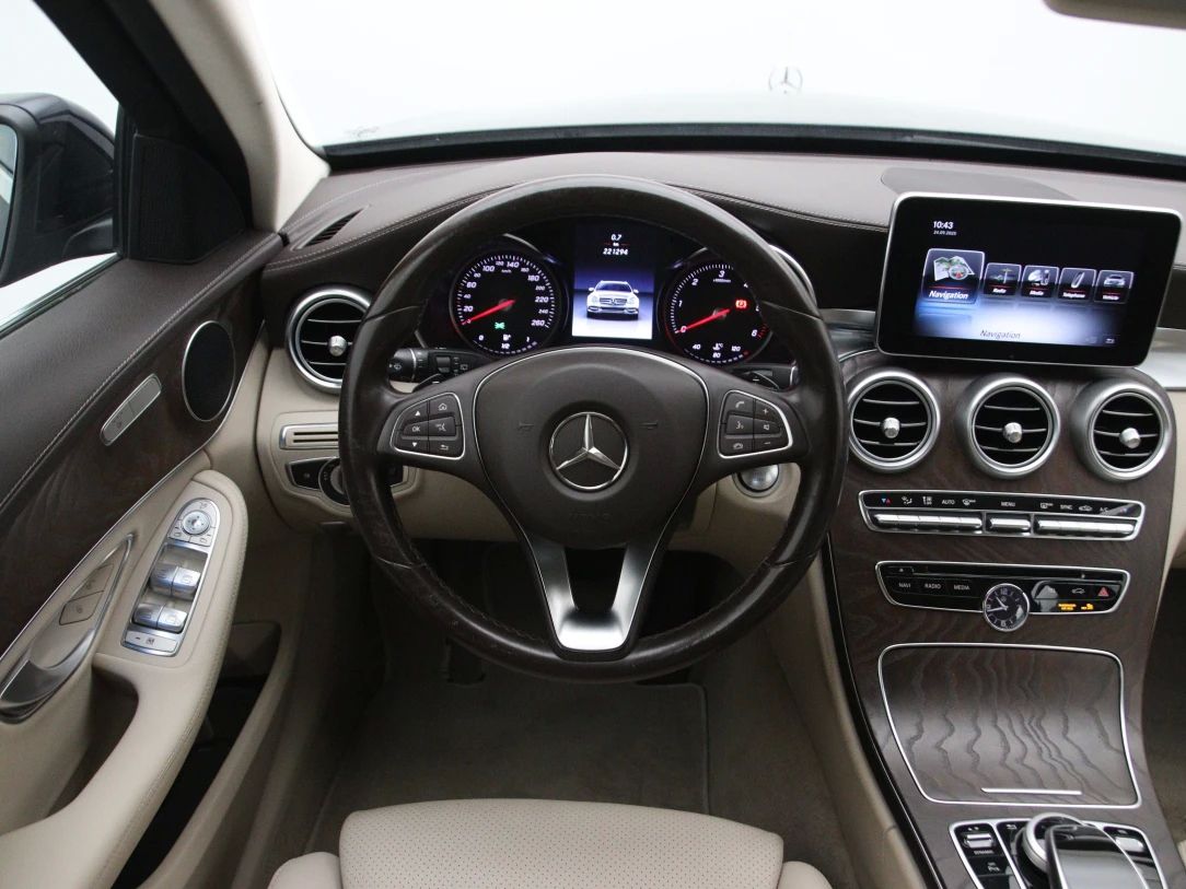 Mercedes-Benz C220 | 16