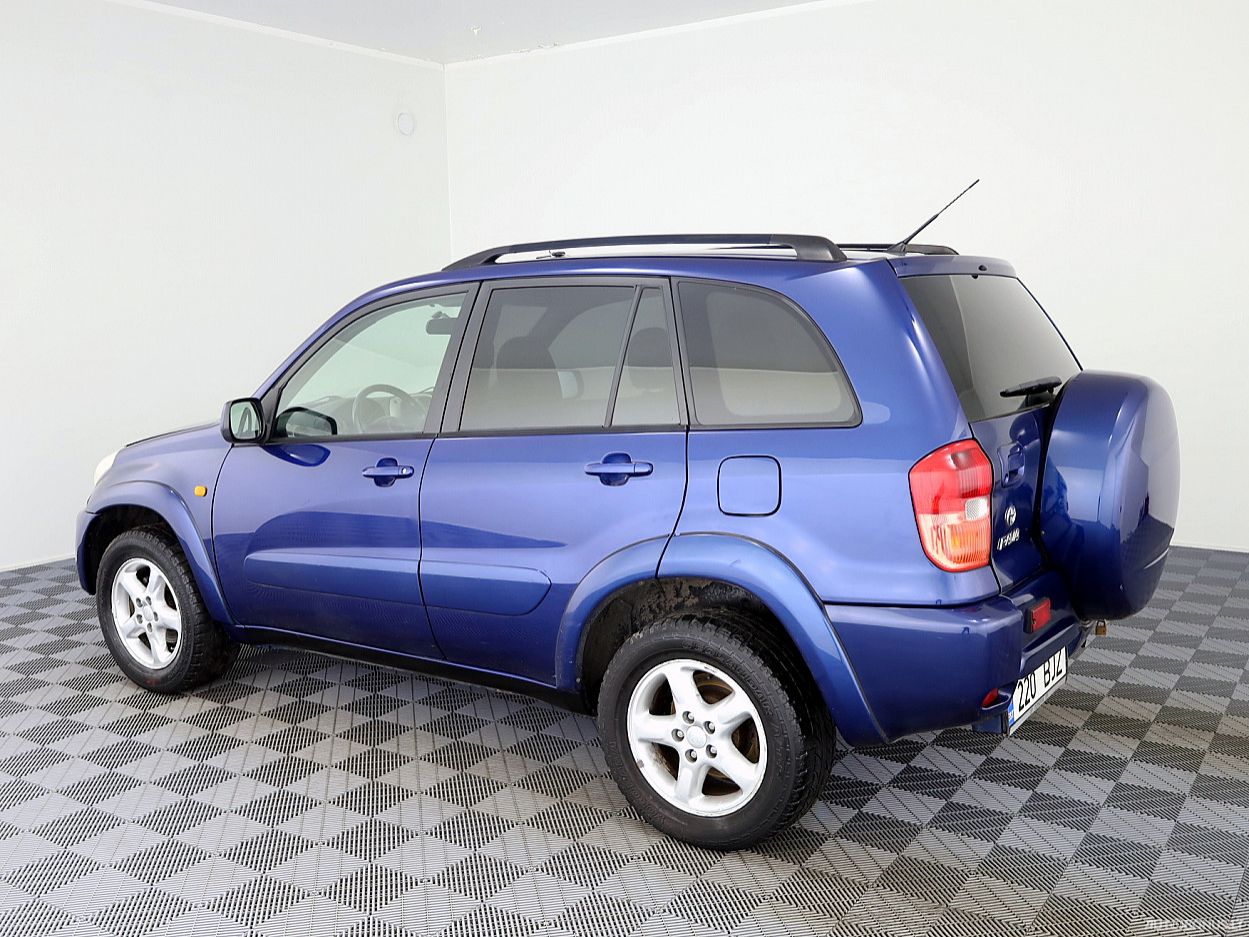 Toyota RAV4 | 3
