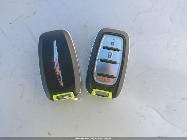 Chrysler Pacifica | 10