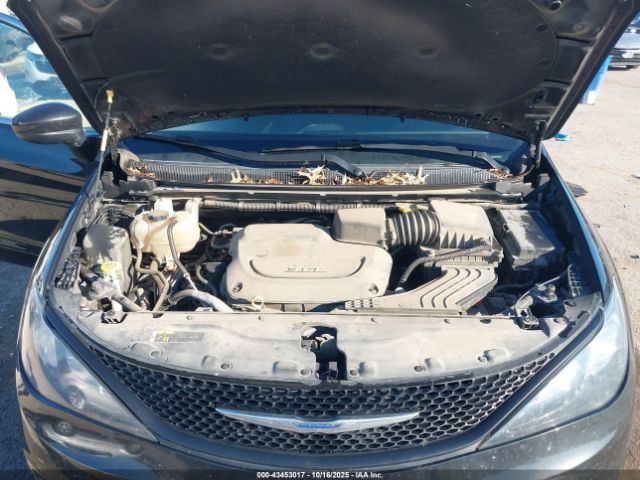 Chrysler Pacifica | 9