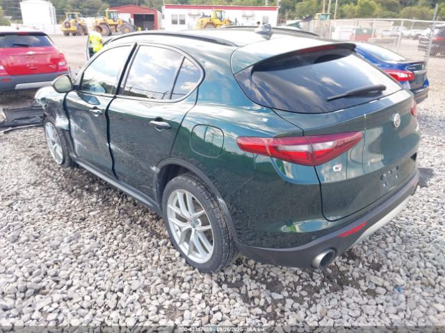 Alfa Romeo Stelvio | 2