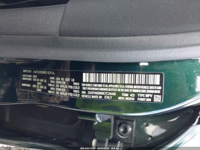 Alfa Romeo Stelvio | 8