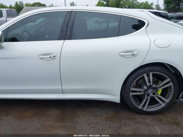 Porsche Panamera | 13