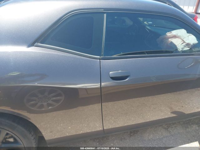 Dodge Challenger | 12