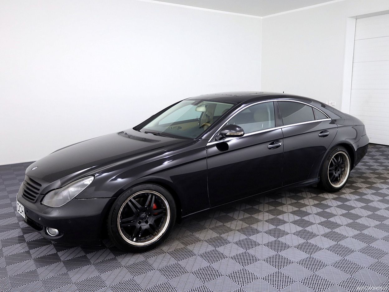 Mercedes-Benz CLS320 | 1
