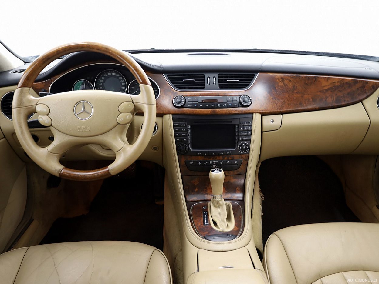 Mercedes-Benz CLS320 | 4