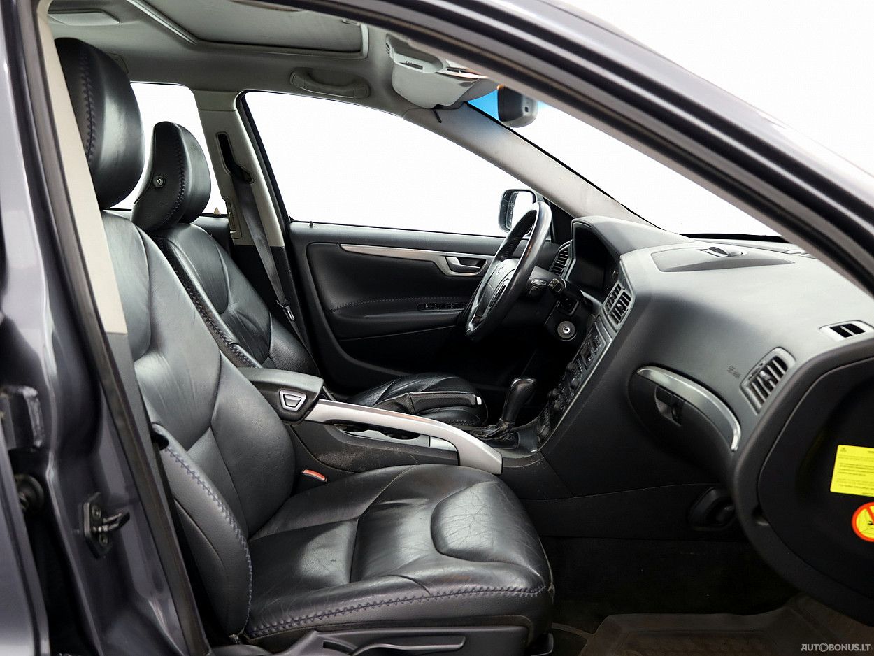 Volvo XC70 | 5