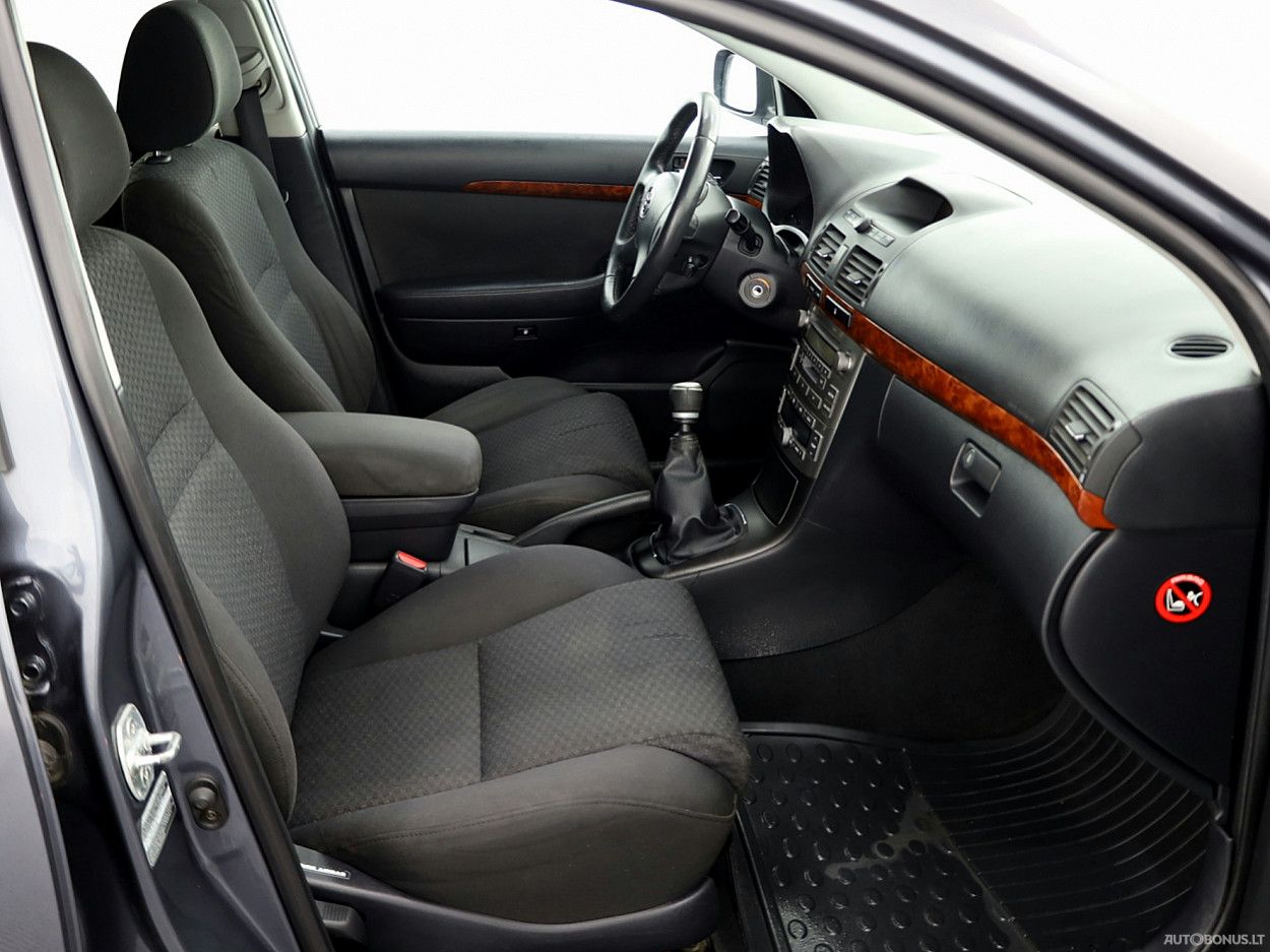 Toyota Avensis | 5
