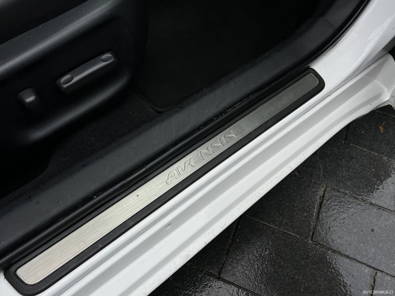 Toyota Avensis | 16