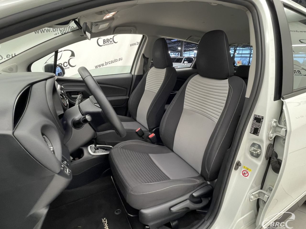 Toyota Yaris | 22