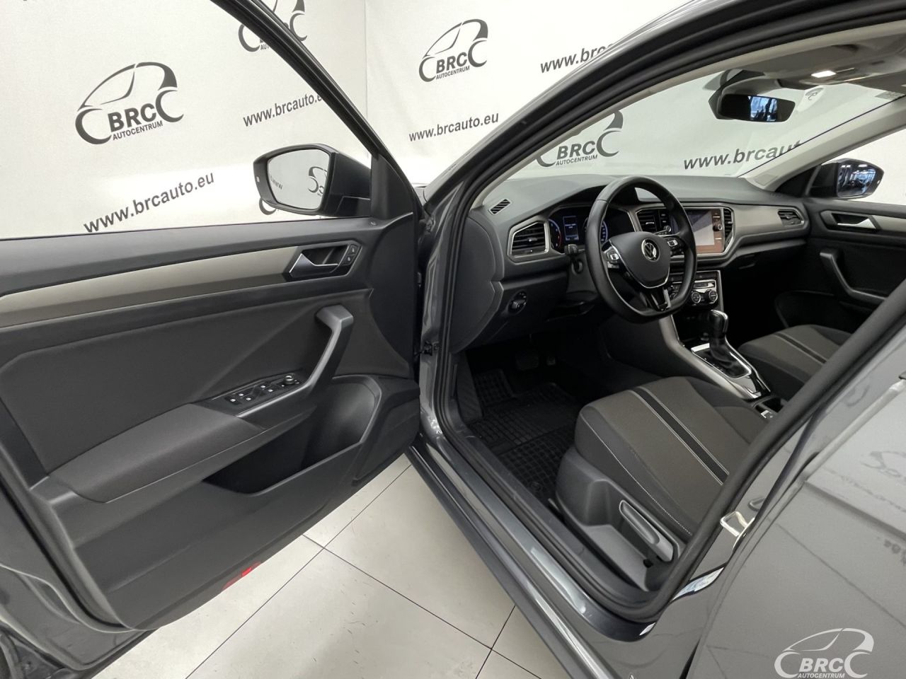 Volkswagen T-Roc | 18