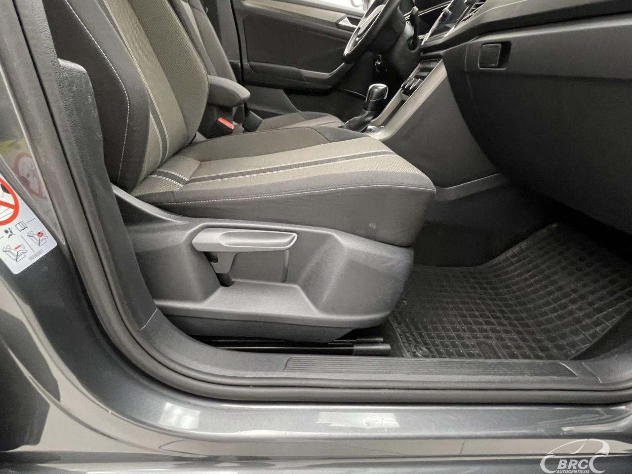 Volkswagen T-Roc | 5