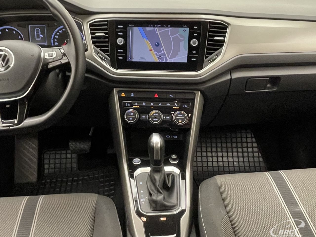 Volkswagen T-Roc | 14