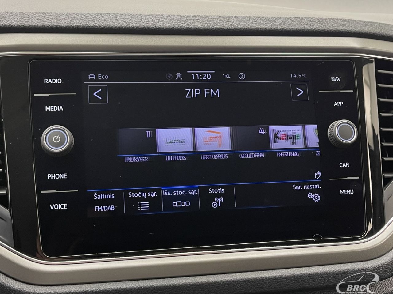 Volkswagen T-Roc | 32