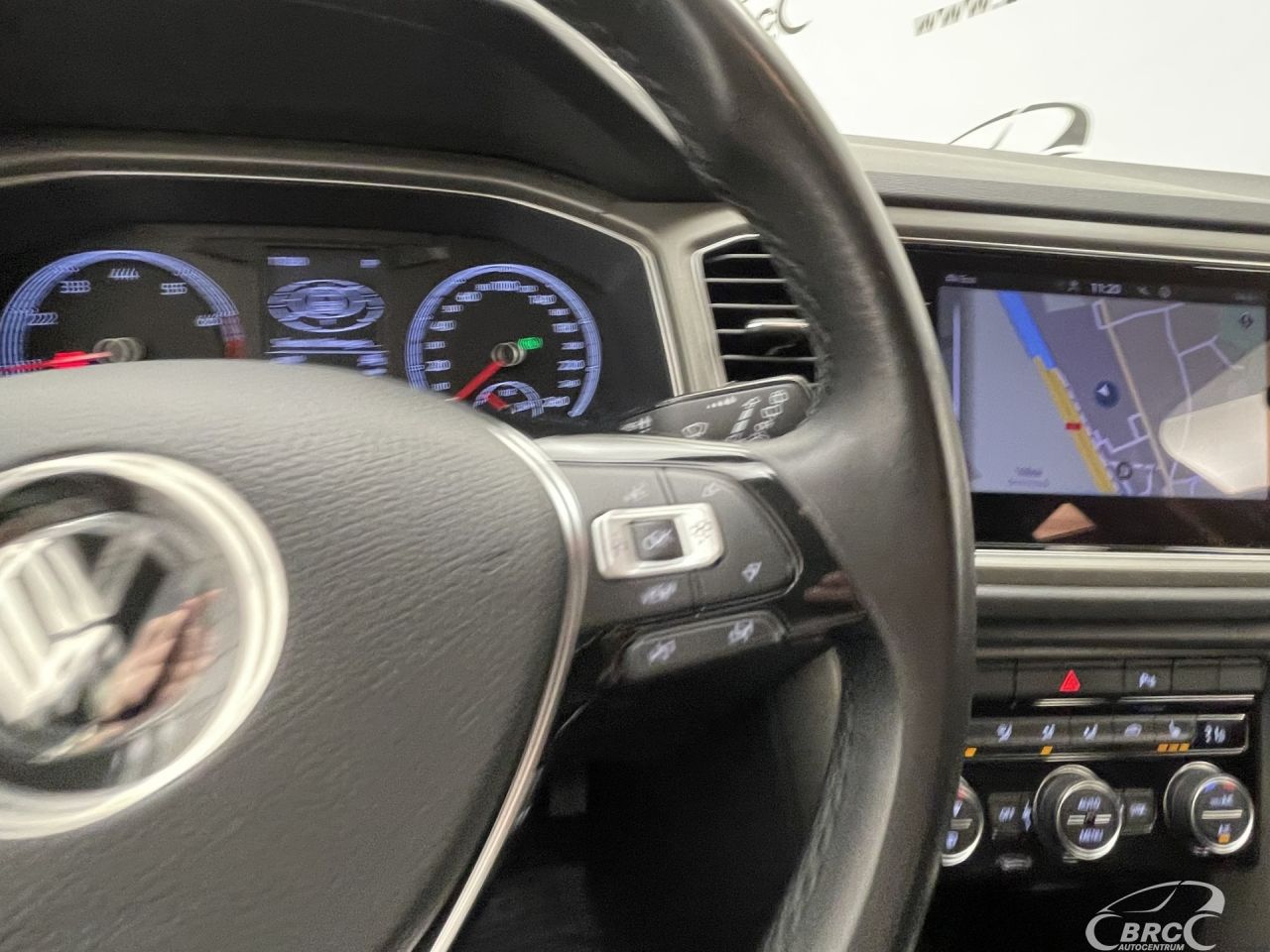 Volkswagen T-Roc | 27