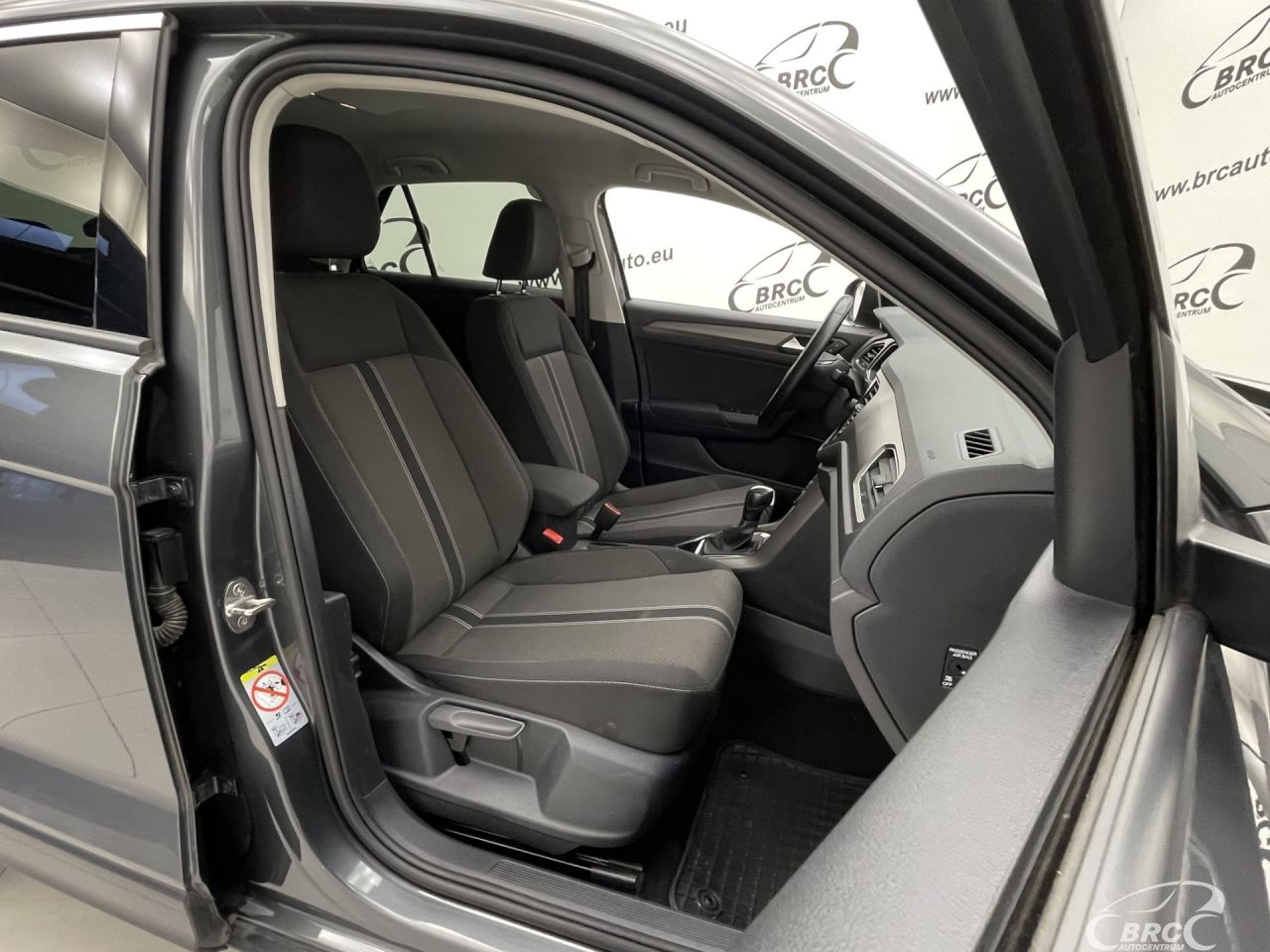 Volkswagen T-Roc | 6