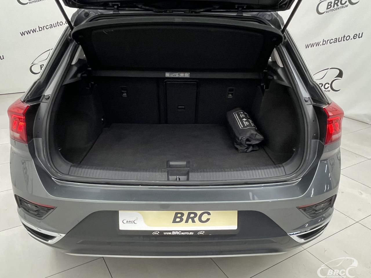 Volkswagen T-Roc | 44
