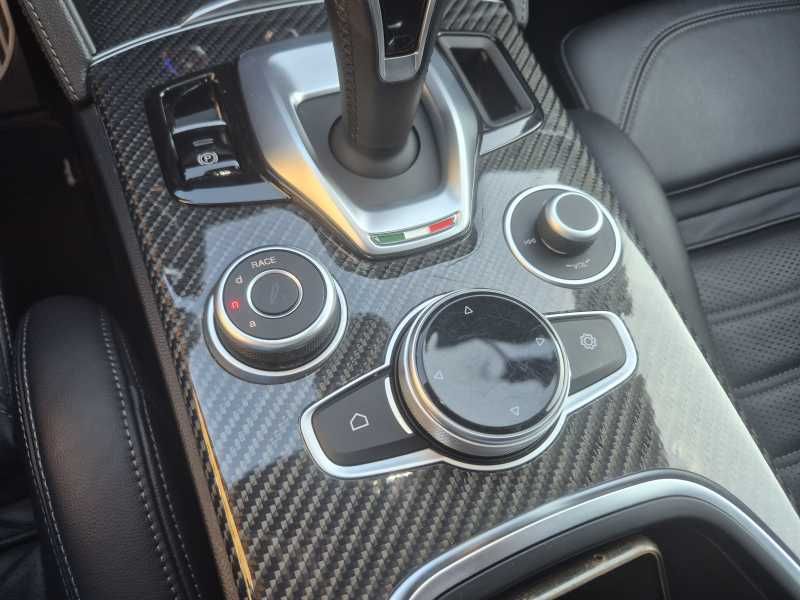 Alfa Romeo Stelvio | 20