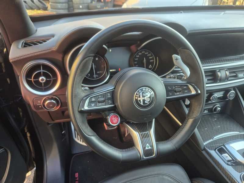 Alfa Romeo Stelvio | 7